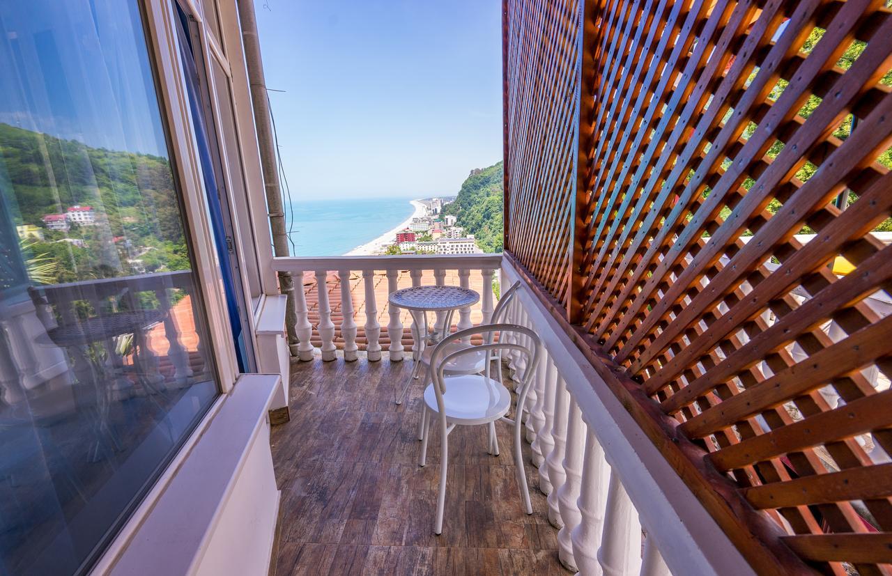 Aniva The Hotel Batumi Exterior foto